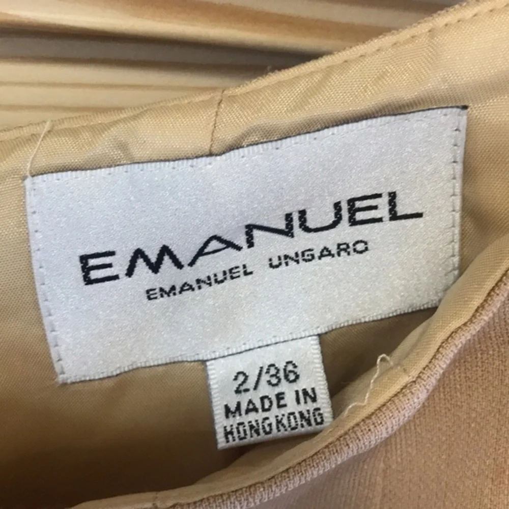 EMANUEL‎ UNGARO beige skirt, fully lined, quality, classic size 2 minimalist
